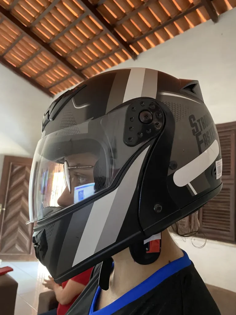 capacete stronger faster aprovado pelos clientes