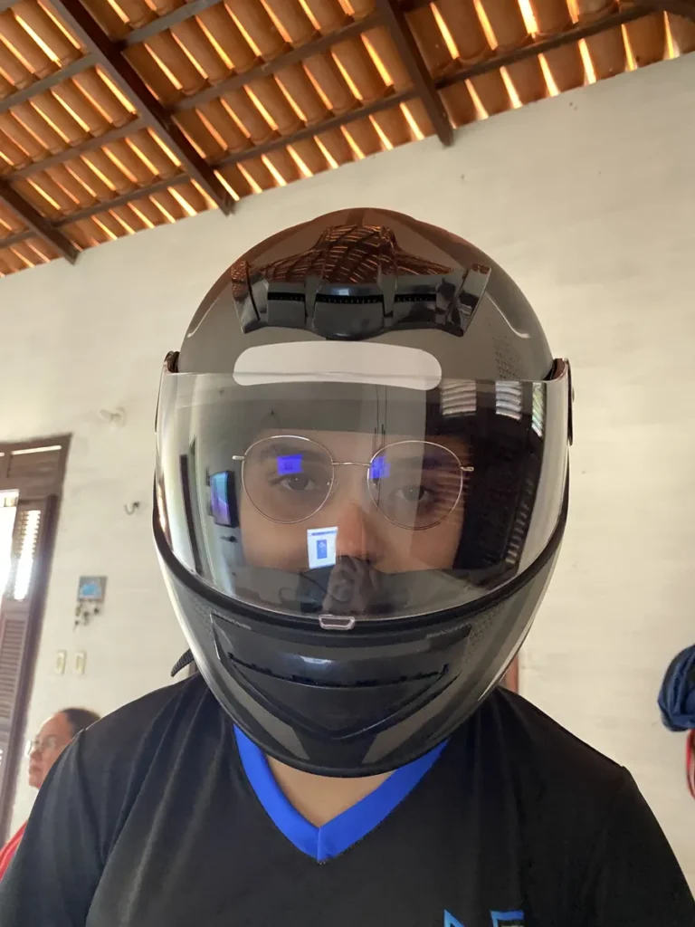 capacete stronger faster aprovado pelos clientes