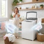 Mulher sorridente com sua nova maquina de lavar brastemp BWK13AB